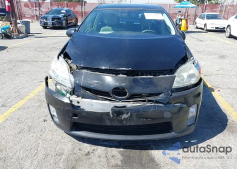 2010 Toyota Prius Iv z USA, uszkodzony, nr VIN JTDKN3DU0A0015883